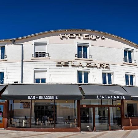 Hotel De La Gare Шатору Экстерьер фото